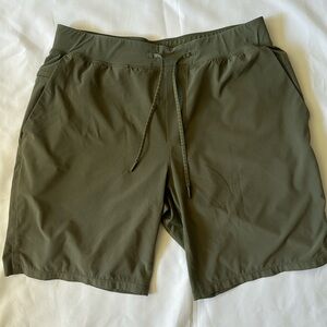 Lululemon T.H.E. Shorts, Lined, XL